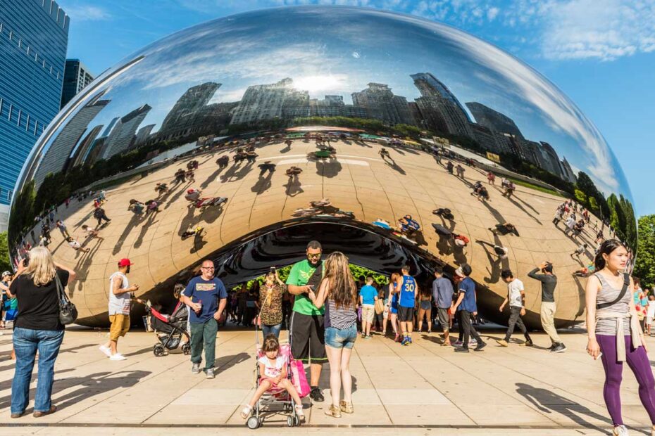 Is Chicago Safe For Travel? (Honest Local Advice For 2023) - Travel Lemming