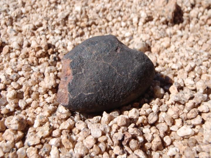 Where Is The Best Place To Find Meteorites: Top Locations Unveiled